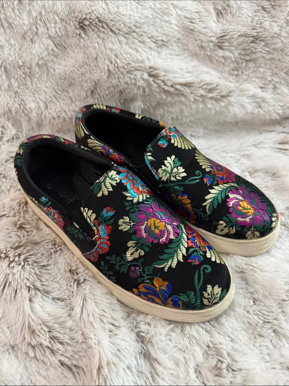 Brash Slip-On Floral Brocade Sneakers - Black size 8